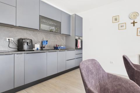 Istra, Rovinjsko Selo, moderna obiteljska kuća s bazenom