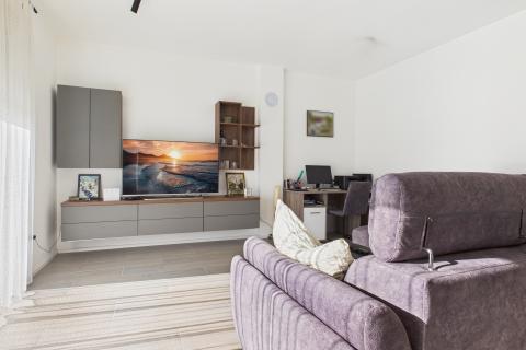 Istra, Rovinjsko Selo, moderna obiteljska kuća s bazenom