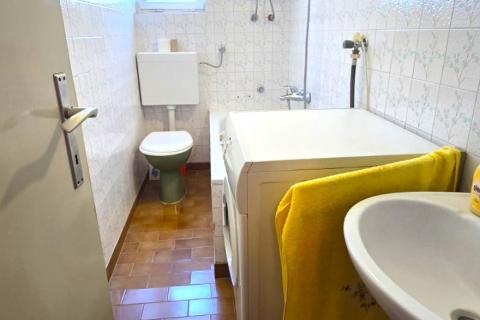 Rovinj, Wohnung, 2 Schlafzimmer, Parkplatz, 1. Stock in einem Wohngebäude, Stadtzentrum