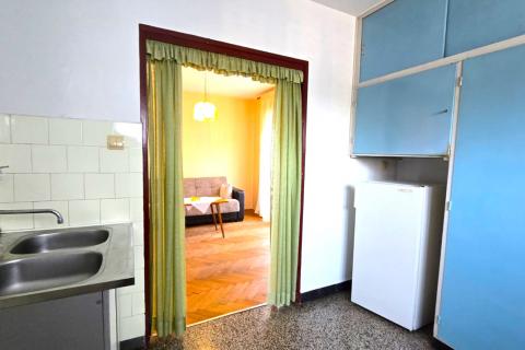 Rovinj, Wohnung, 2 Schlafzimmer, Parkplatz, 1. Stock in einem Wohngebäude, Stadtzentrum