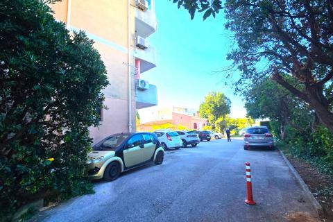 Rovinj, stan u zgradi, lift, pogled more, parking, drvarnica