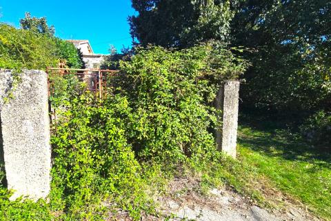 Istra, Rovinj, 8km, ruševna kuća sa 210m2 okućnice