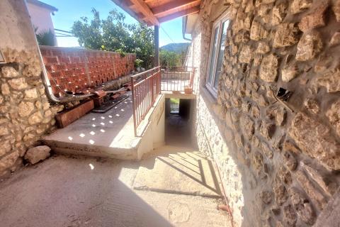 BRIBIR – Autohtona kamena kuća u ROH-BAU fazi, 170 m²