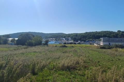 Istra,Pomer-građevinsko zemljište na posebnoj lokaciji