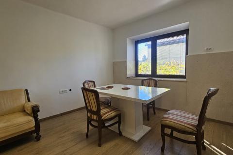 Useljiva kuća - Belo Selo - 3000 m2 okućnice