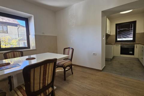 Useljiva kuća - Belo Selo - 3000 m2 okućnice