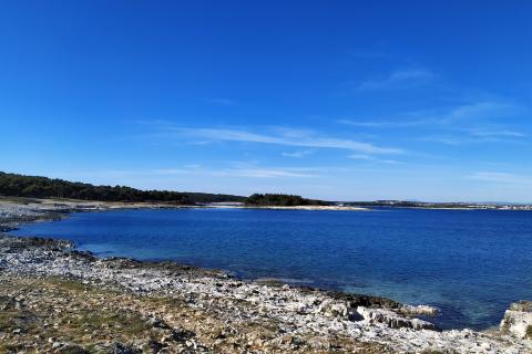 Istrien, Premantura – Baugrundstück in T3-Zone, 250 m vom Strand entfernt