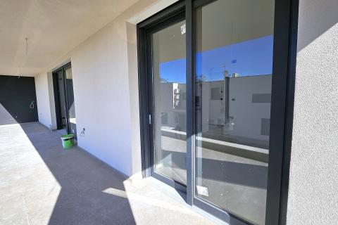 Istra, Umag okolica- stan novogradnja, pogled more