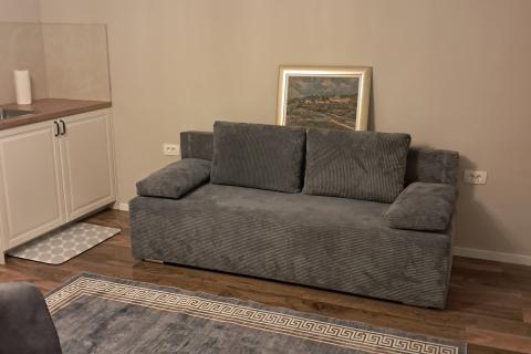 OPATIJA,CENTAR- kompletno renoviran jednosoban stan s pogledom na more