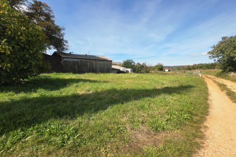 Istra,Oprtalj-Građevinsko zemljište u mirnom zaseoku