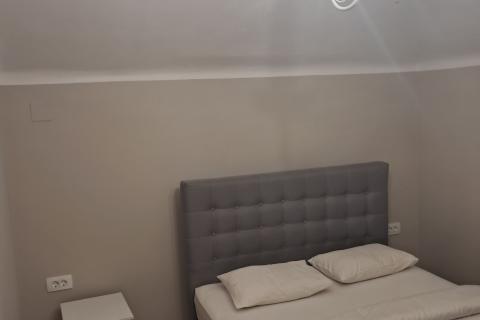 OPATIJA,CENTAR- kompletno renoviran jednosoban stan s pogledom na more