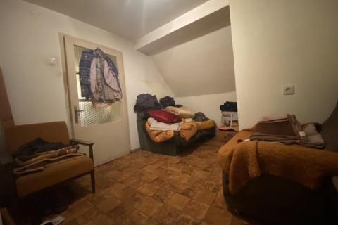 Skrad - dvojna kuća sa dva stana, 635m2 i okućnicom 85m2