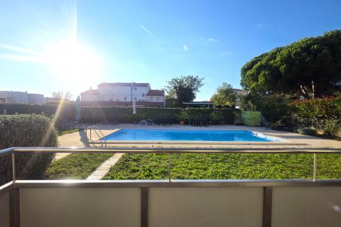 Istra,Novigrad-Dvosobni stan u prizemlju s vrtom i bazenom