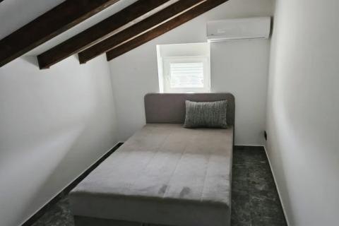 Huis Cere, Žminj, 90m2