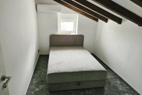 Huis Cere, Žminj, 90m2