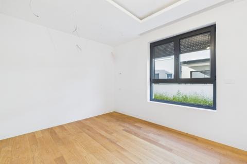 Istra,Pula-jednosoban stan sa vrtom,prizemlje