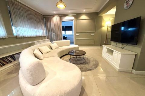 Velika Gorica, moderan penthouse, kompletno namješten