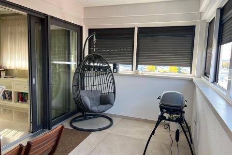 Velika Gorica, moderan penthouse, kompletno namješten