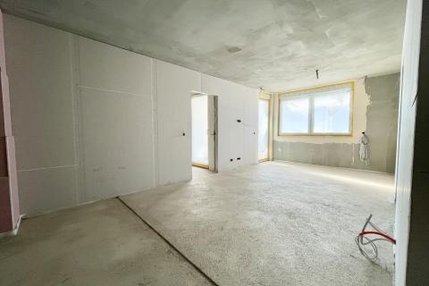 Senj - dvosoban stan sa puno svjetlosti