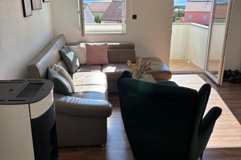 Grad Krk, trosoban stan s pogledom na more