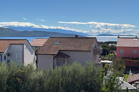 Grad Krk, trosoban stan s pogledom na more