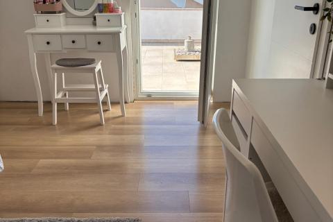 Grad Krk, trosoban stan s pogledom na more