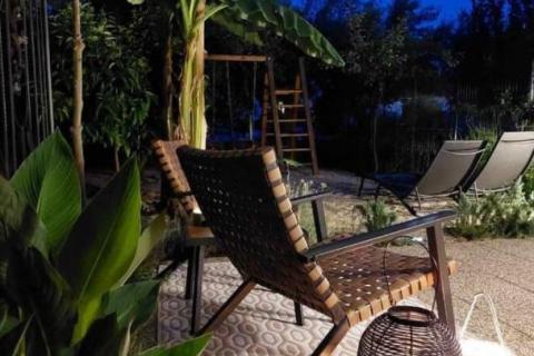 Grad Krk - jednosoban stan s okućnicom