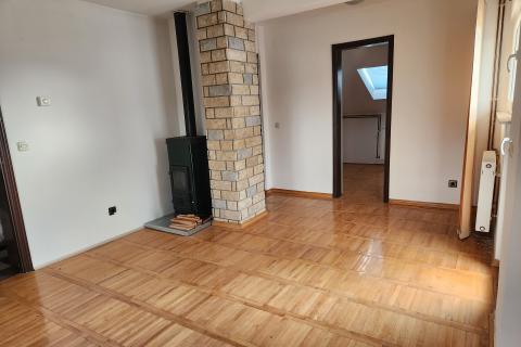 Velika Gorica, Rakarje - trosoban stan 90 m2