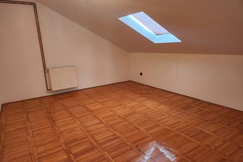 Velika Gorica, Rakarje - trosoban stan 90 m2