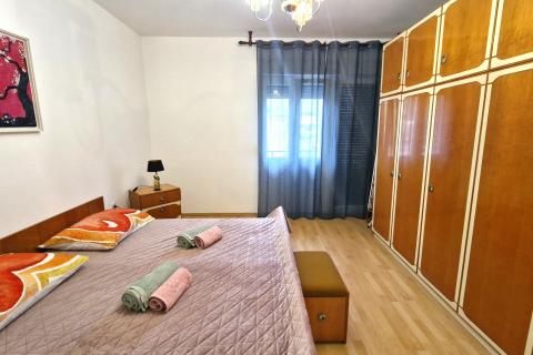 Pula, Kaštanjer – 120 m² Wohnung, Balkon, Ruhige Lage