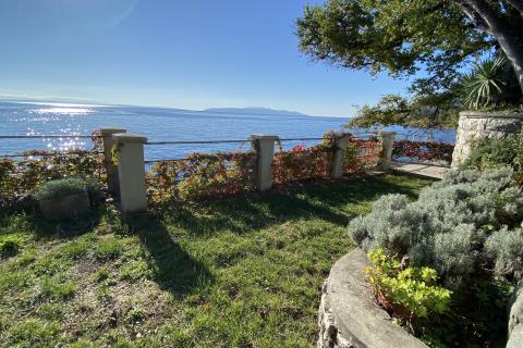 Condo/Apartment Ičići, Opatija - Okolica, 140m2