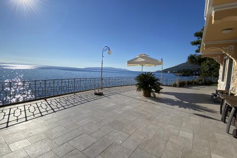 Condo/Apartment Ičići, Opatija - Okolica, 140m2