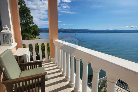 Condo/Apartment Ičići, Opatija - Okolica, 140m2