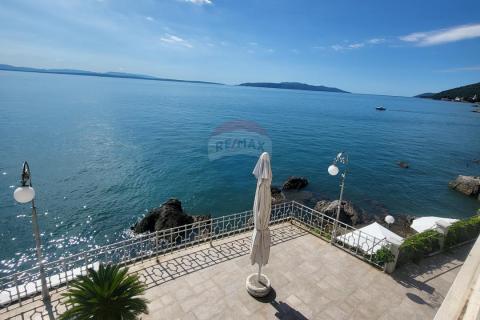 Condo/Apartment Ičići, Opatija - Okolica, 140m2
