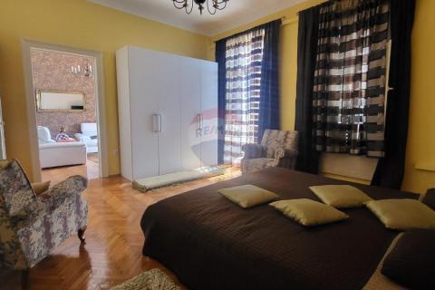 Condo/Apartment Ičići, Opatija - Okolica, 140m2