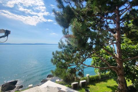 Condo/Apartment Ičići, Opatija - Okolica, 140m2
