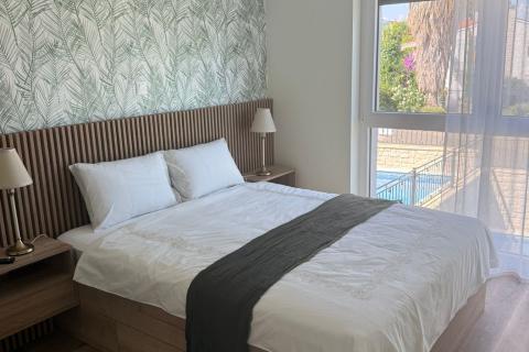 LOVRAN, Luksuzni dvoetažni stan s bazenom, 100m od mora!