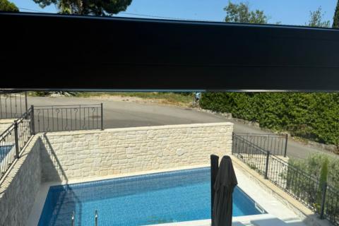 LOVRAN, Luksuzni dvoetažni stan s bazenom, 100m od mora!