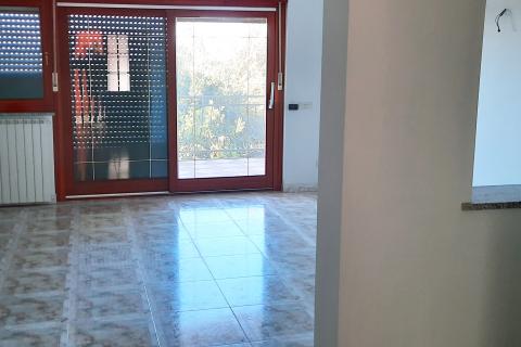 Istra, Umag - kuća s 3 stana, pogled na more