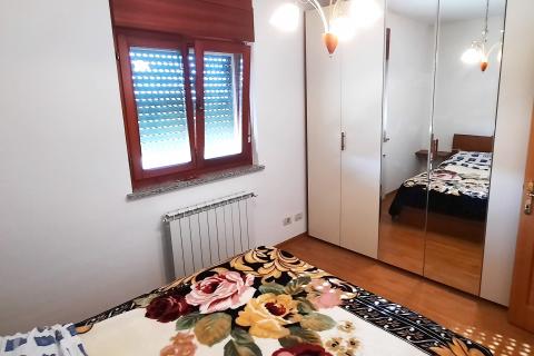 Istra, Umag - kuća s 3 stana, pogled na more