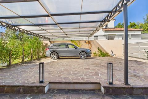 Casa con piscina in zona tranquilla vicino a Rovigno