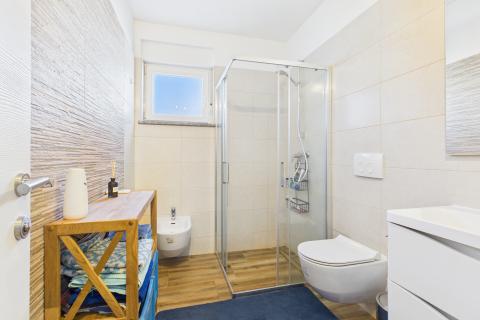 Casa con piscina in zona tranquilla vicino a Rovigno