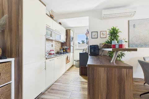 Casa con piscina in zona tranquilla vicino a Rovigno