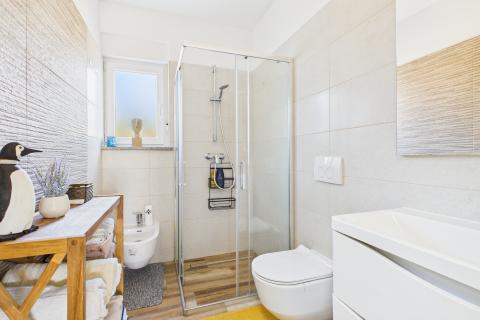 Casa con piscina in zona tranquilla vicino a Rovigno