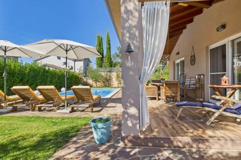 Casa con piscina in zona tranquilla vicino a Rovigno