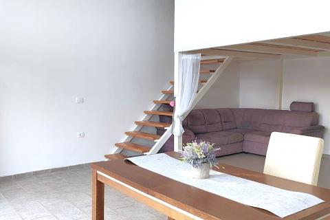 Condo/Apartment Kaštel, Buje, 140,19m2