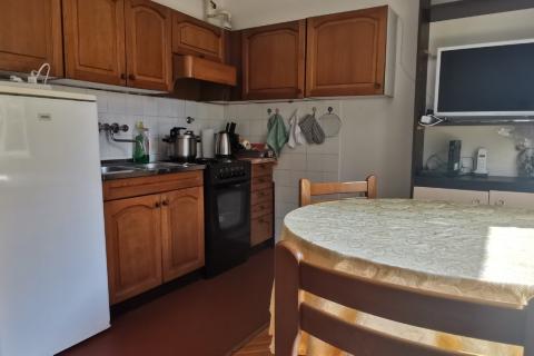 Rijeka, Vojak, stan 32 m2, prizemlje - odlična lokacija