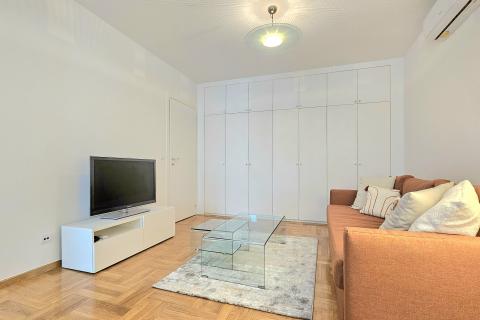 Zagreb, Črnomerec - dvosoban stan s garažom, lift