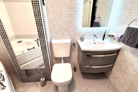 Rijeka, Krnjevo NN, dvosobni stan, dva balkona, pogled