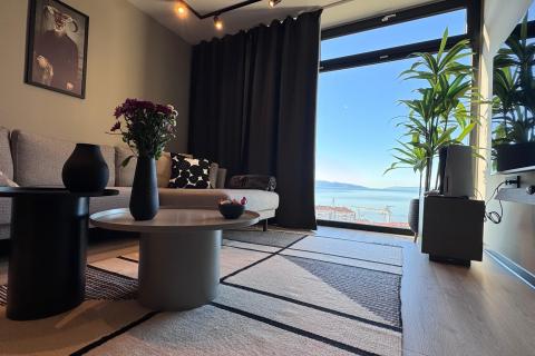 Rijeka, Krnjevo NN, dvosobni stan, dva balkona, pogled